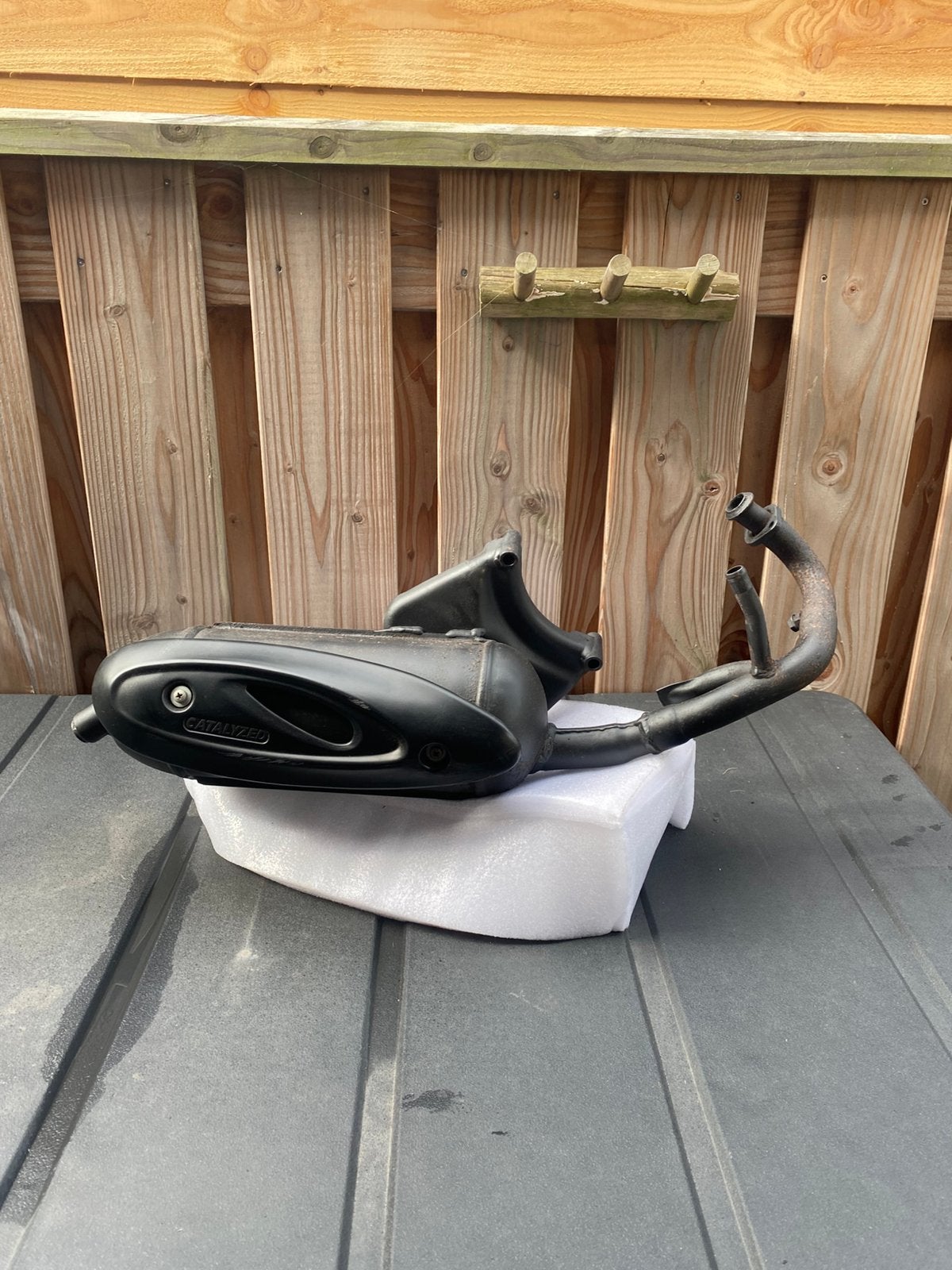 Piaggio 2t uitlaat - Super netjes!, Fietsen en Brommers, Ophalen of Verzenden, Zo goed als nieuw, Uitlaat, Piaggio