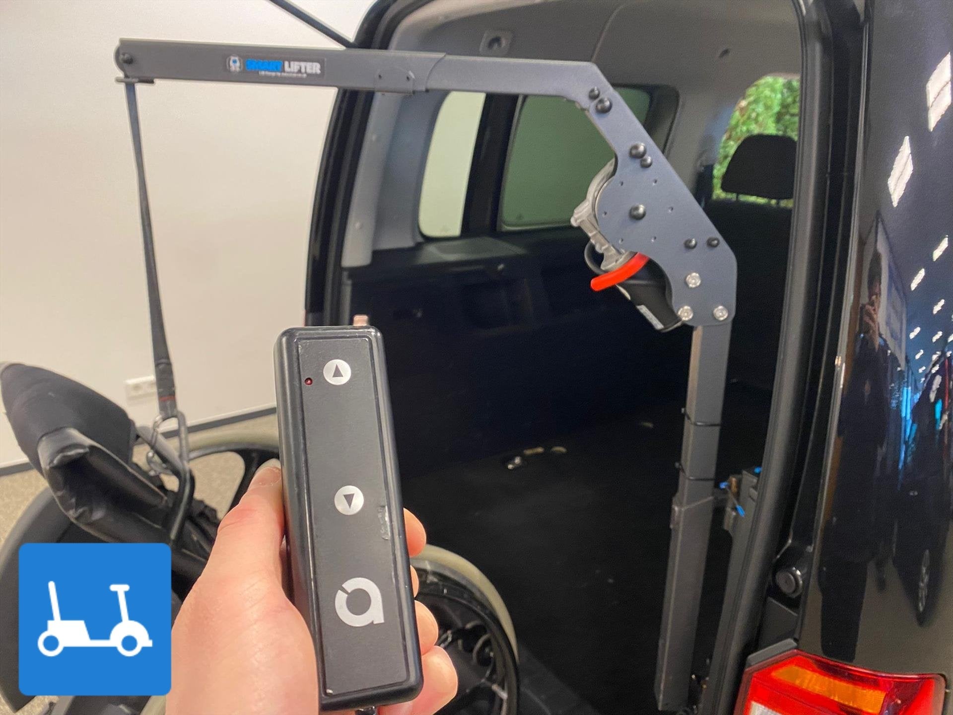 Volkswagen Caddy Maxi incl. kofferbaklift, Auto's, Volkswagen, Voorwielaandrijving, 12 maanden, Stof, Gebruikt