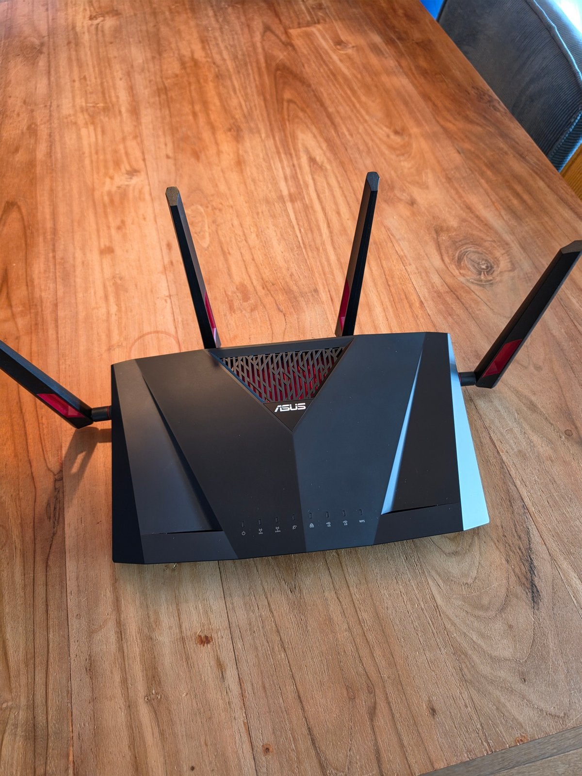 2X Asus RT-AC88U Router incl. voeding, Computers en Software, Routers en Modems, Ophalen of Verzenden, Gebruikt, Router