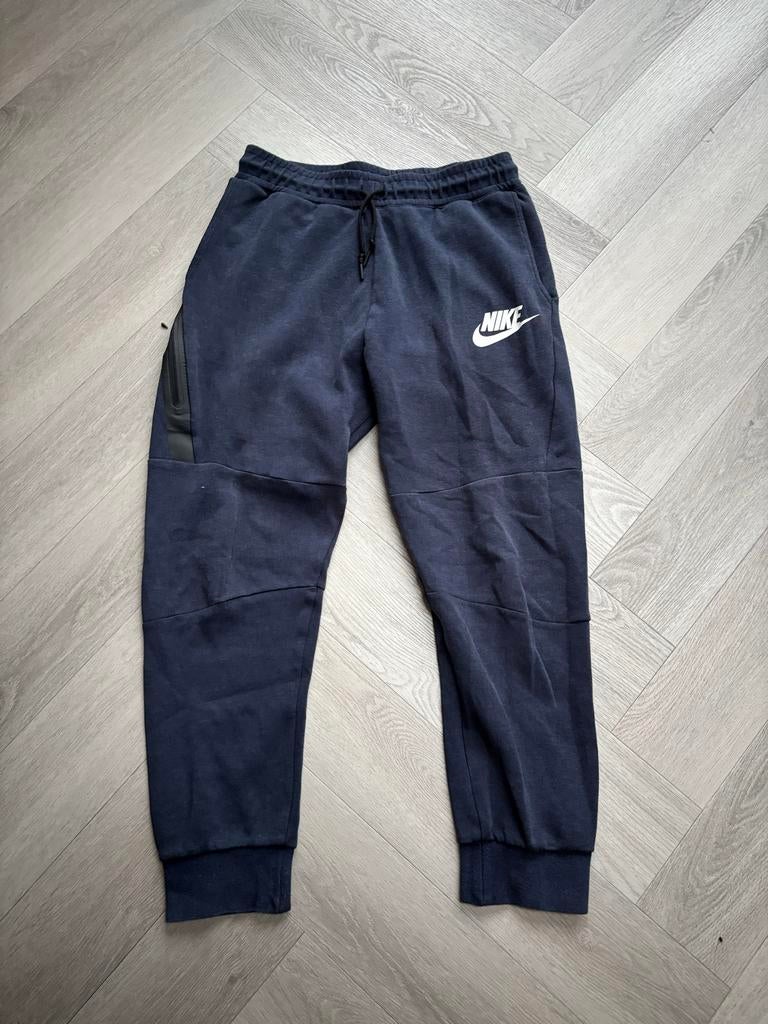 Nike Tech  Broek Kindermaat XL (158-170) - Zeer Goede, Ophalen of Verzenden, Zo goed als nieuw, Jongen of Meisje, Broek