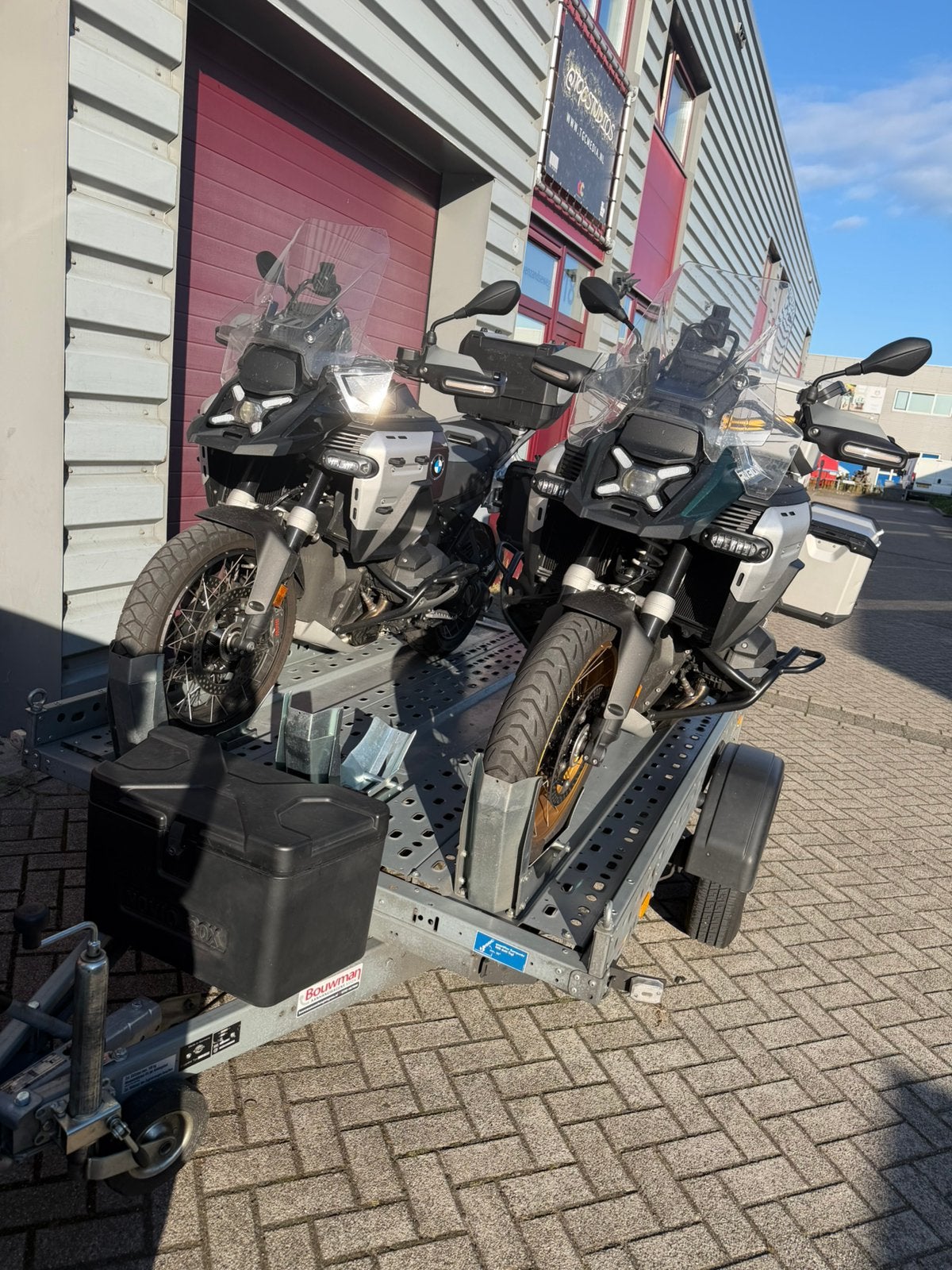 Motor trailer Te Huur 3 Motoren ‼️, Ophalen, Zo goed als nieuw