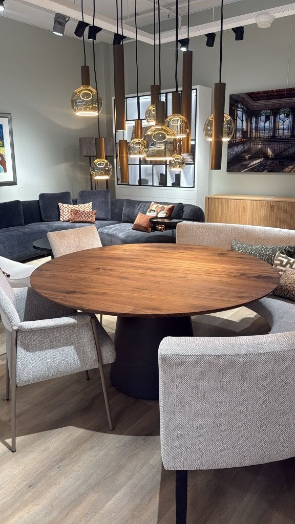 Ronde Notenhouten tafel 120 cm, Ophalen, Rond, Zo goed als nieuw, Vier personen