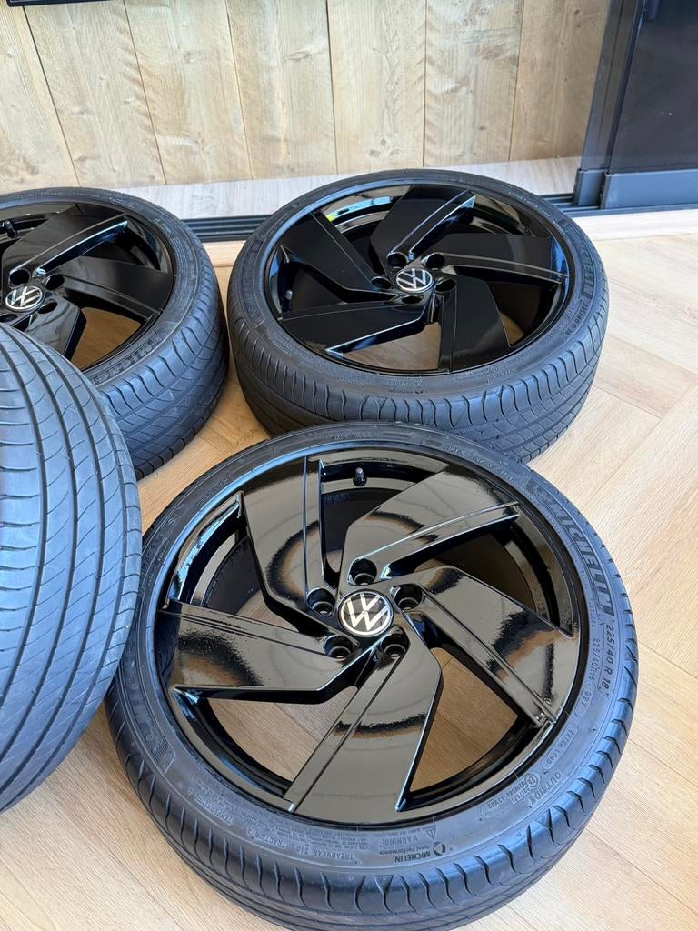 Originele VW Richmond velgen 18” 5x112 Golf 8 GTI GTE R line, Ophalen, 18 inch, Velg(en), Zomerbanden