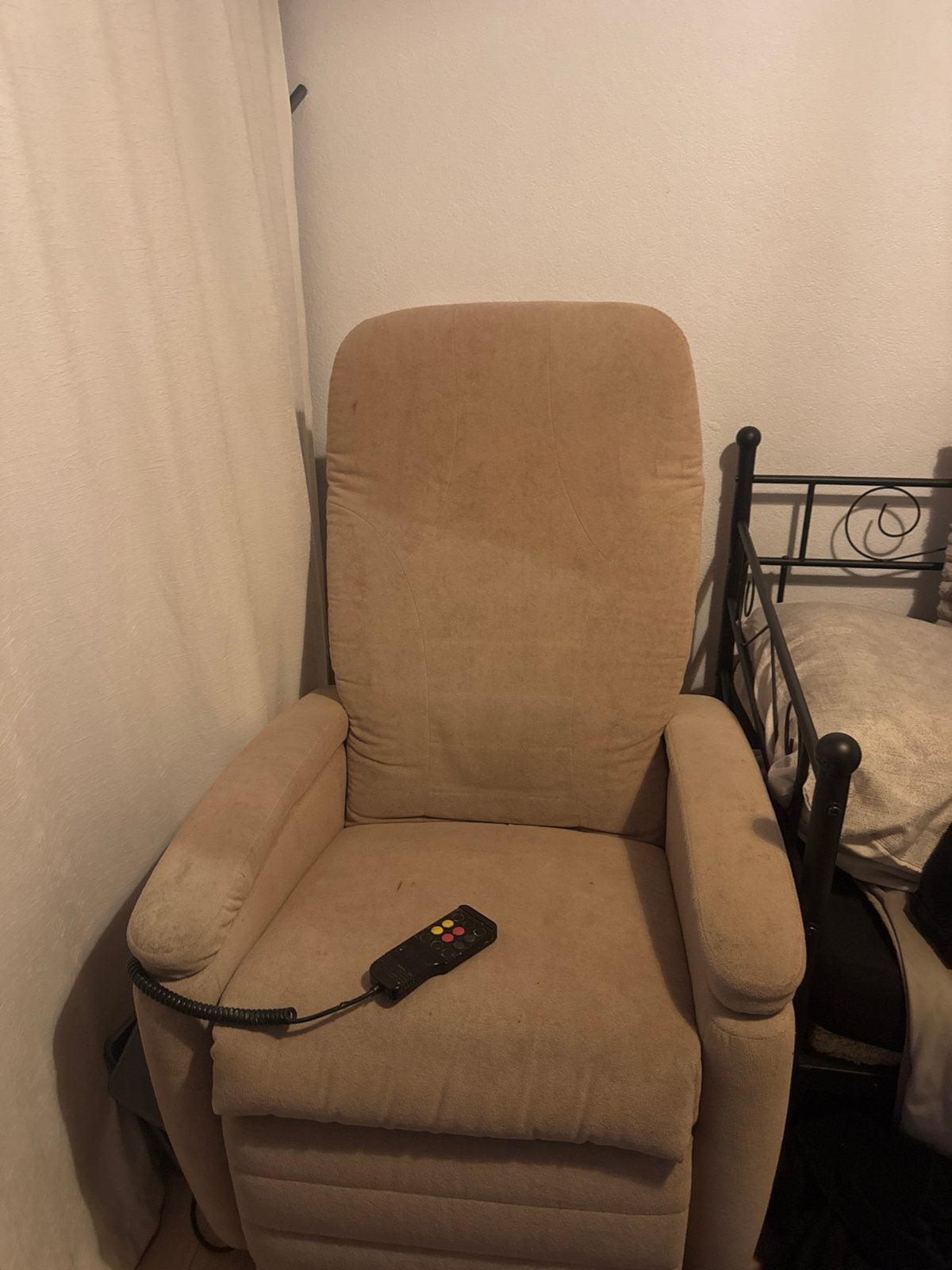 Elektrische sta-opstoel / medische sta-opfauteuil – taupe, Ophalen, Gebruikt, Overige kleuren, Eén