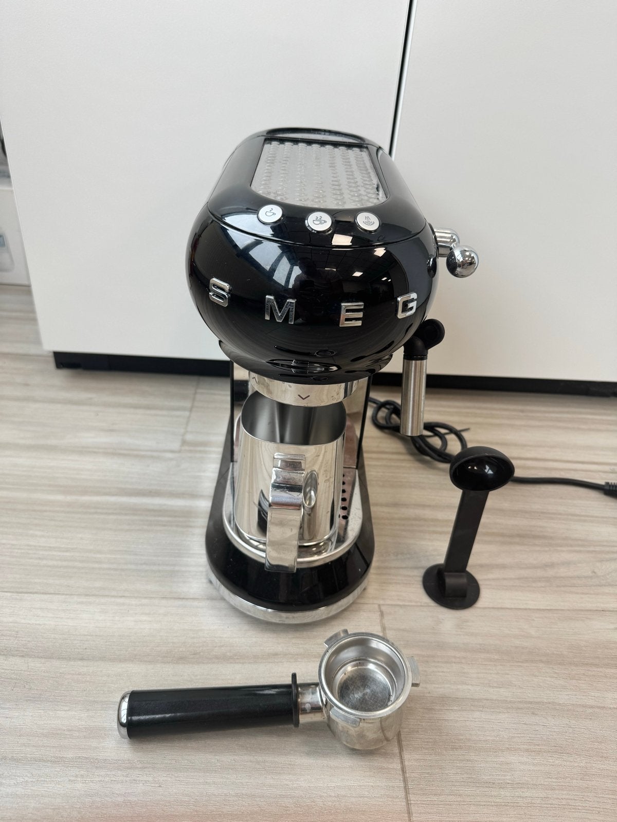 Smeg Espressomachine en Koffiemolen Set - Zwart, Witgoed en Apparatuur, Koffiezetapparaten, Stoompijpje, Espresso apparaat, Zo goed als nieuw