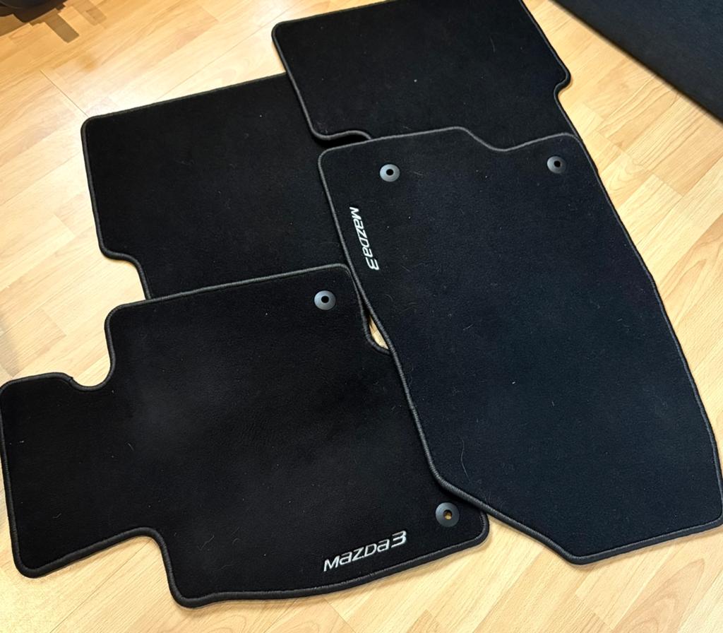 Automatten, mattenset Mazda 3, Ophalen, Gebruikt, Mazda