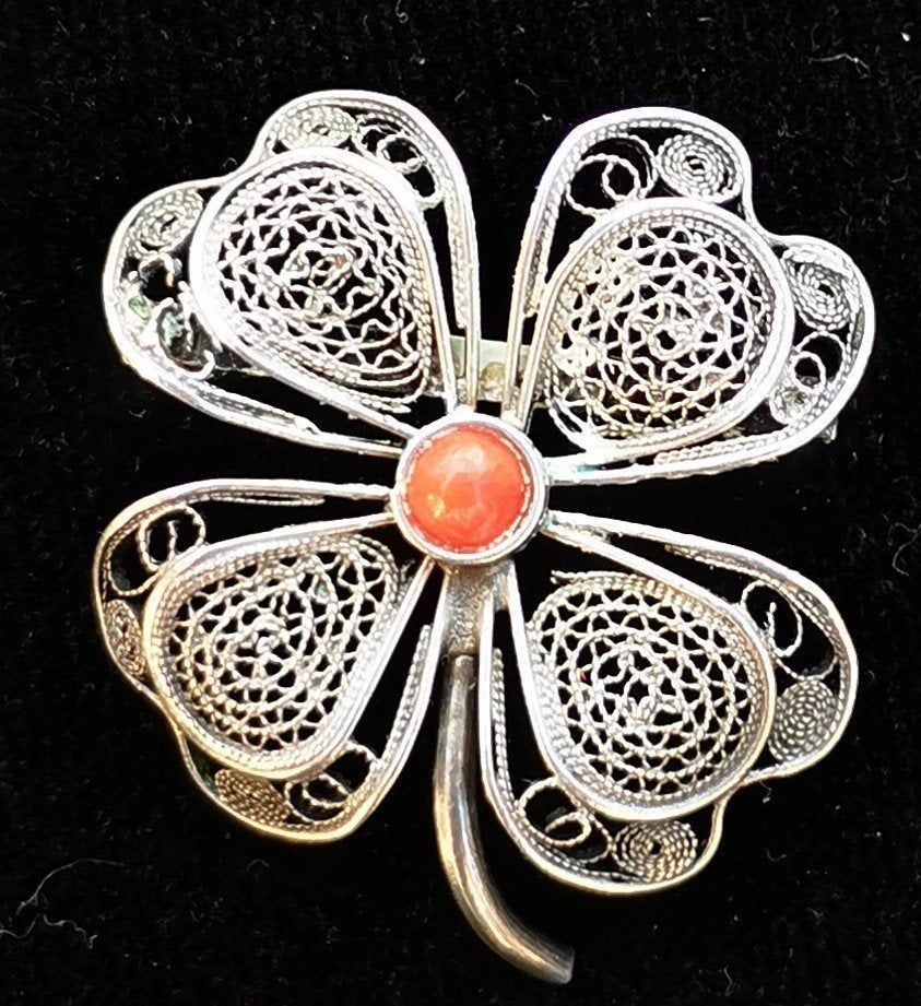 Zilver 800 broche filigran met bloedkoraal, 3cm, Antiek en Kunst, Ophalen of Verzenden, Zilver