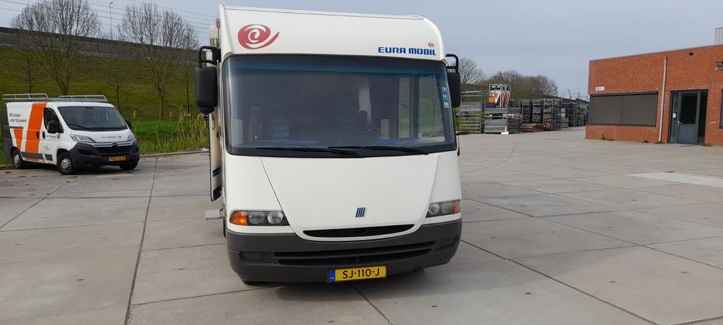 Caravans And Camping Eura