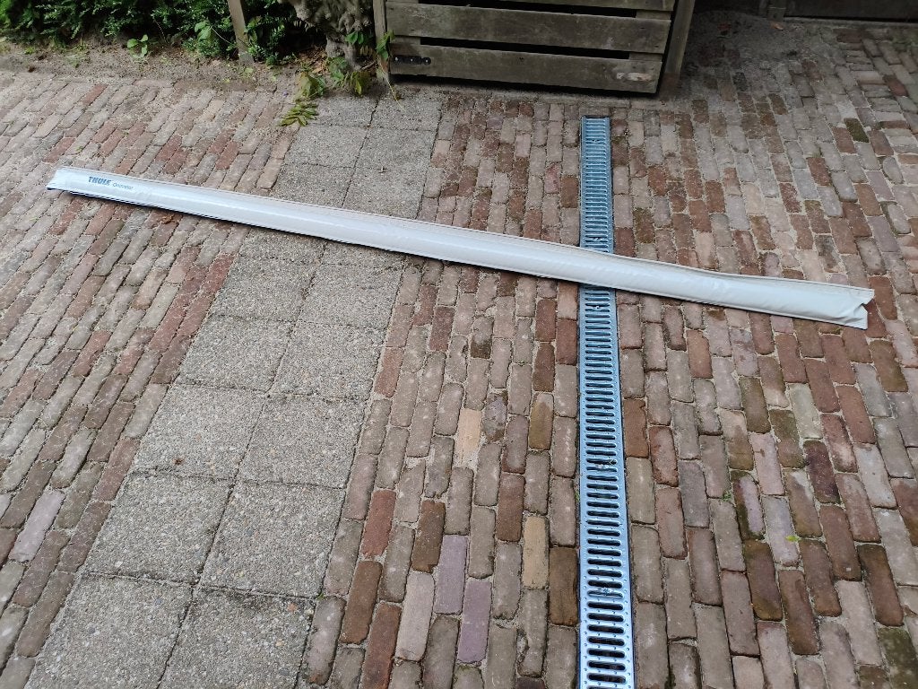 Thule Omnistor 1200  + optioneel zijpaneel - Nieuwstaat!, Caravans en Kamperen, Caravan accessoires, Ophalen, Zo goed als nieuw