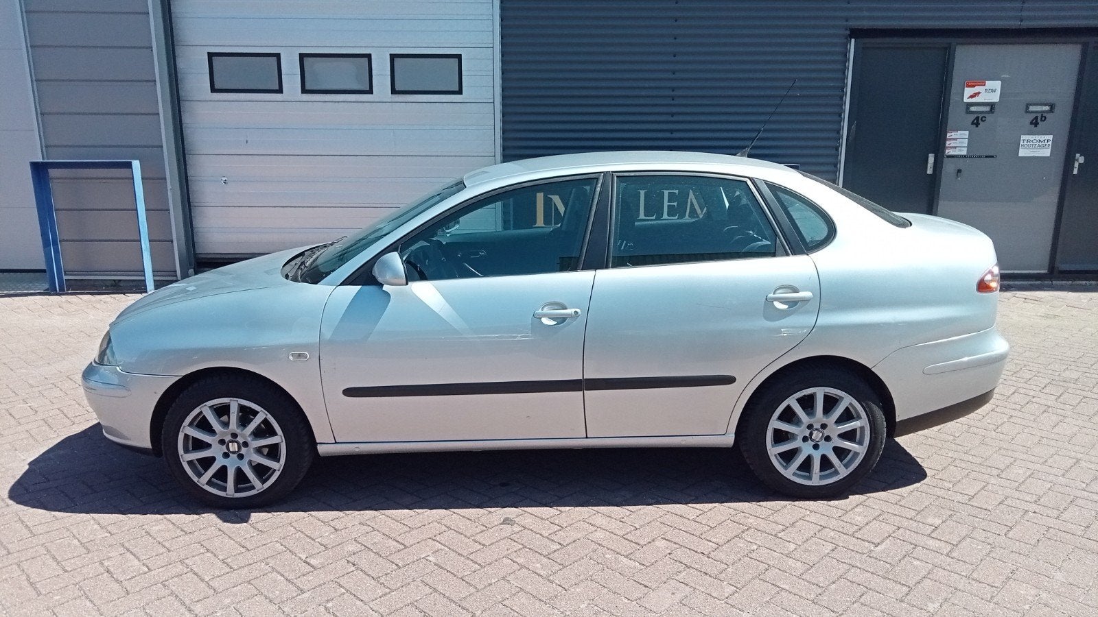 Seat Cordoba Airco Apk 08-2027 Inruil mogelijk, Auto's, Seat, Voorwielaandrijving, Zwart, 4 cilinders, Origineel Nederlands