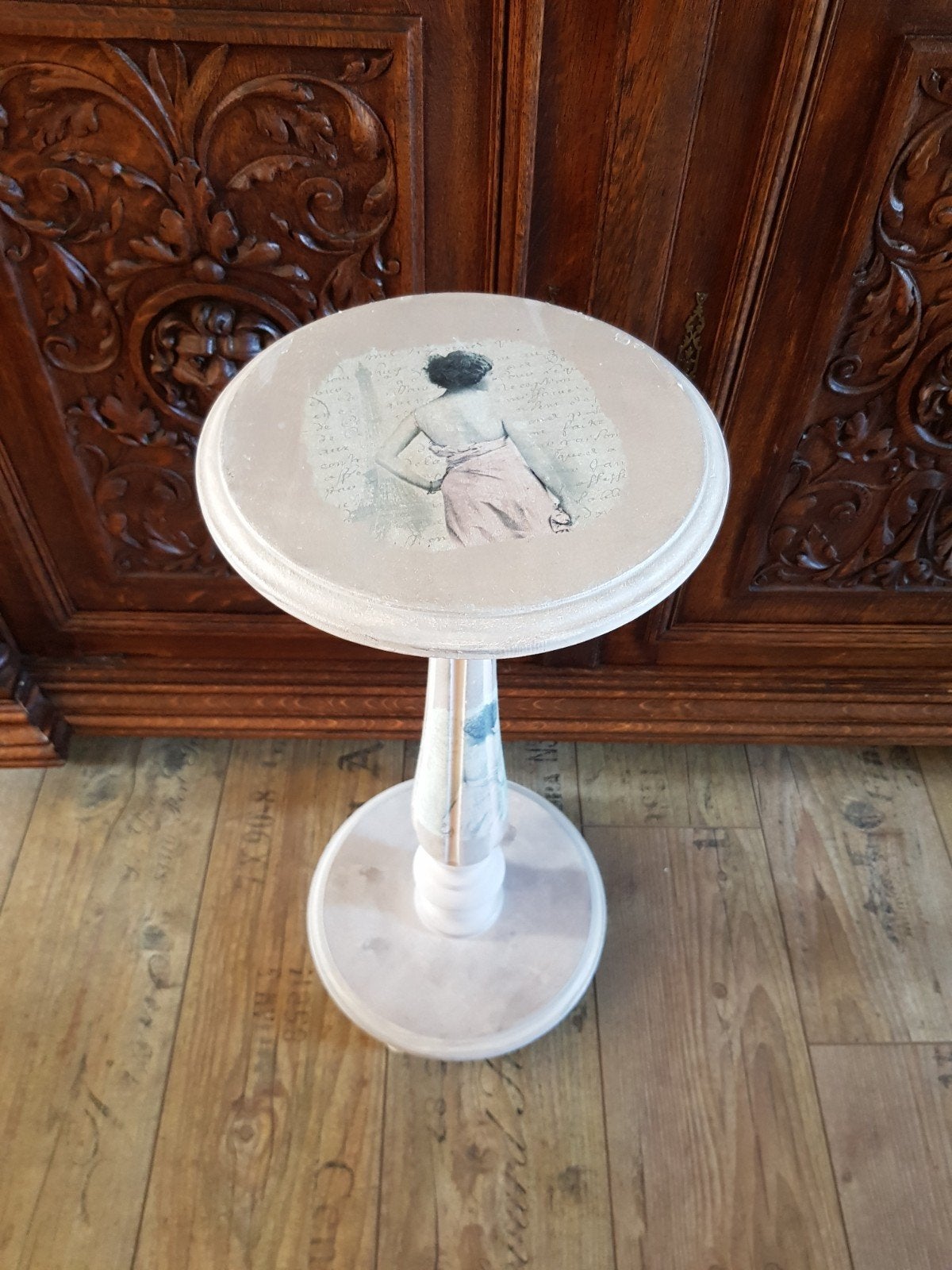 bijzettafel / plantenzuil rond zacht rose, Rond, Ophalen of Verzenden, Zo goed als nieuw, 60 cm of meer