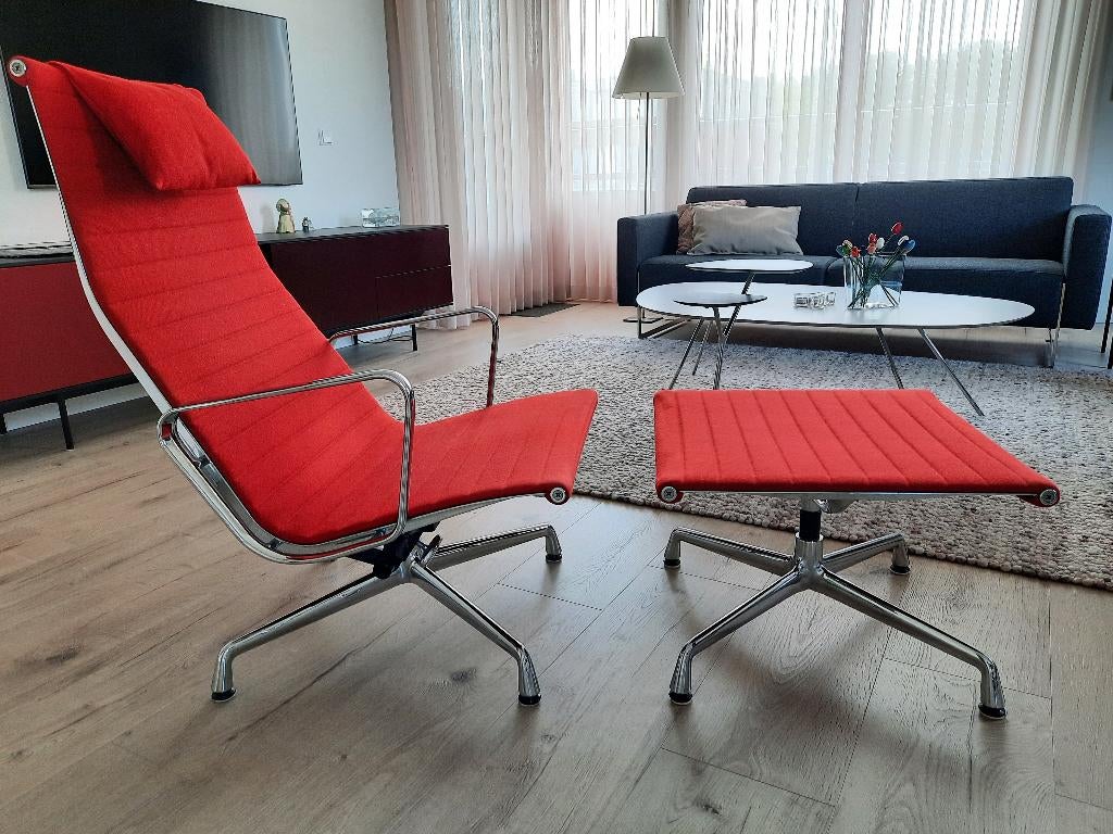 VITRA EAMES EA 124 & 125 SET ROOD HOPSAK – CHROOM, Huis en Inrichting, Fauteuils, Ophalen, Zo goed als nieuw