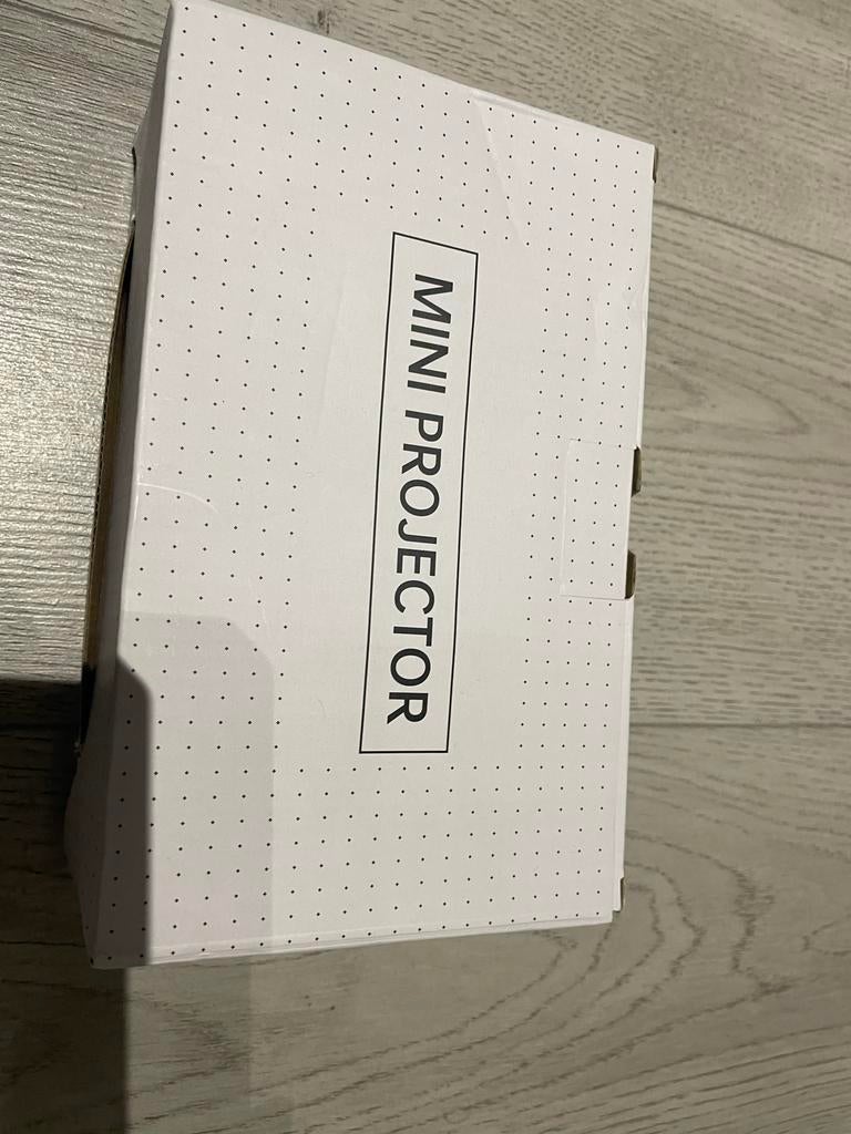 Mini Projector - Draagbare Beamer voor Thuisbioscoop, Ophalen, Nieuw, LED, HD (720)