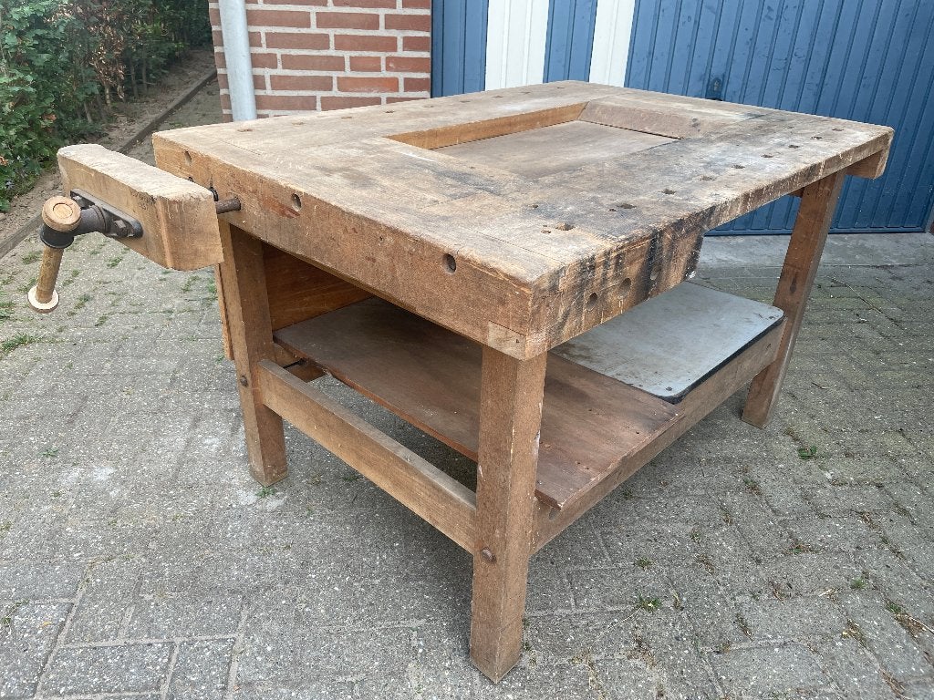 Unieke Houten (vintage) werkbank, Ophalen, Gebruikt, 70 tot 120 cm, Bankschroef