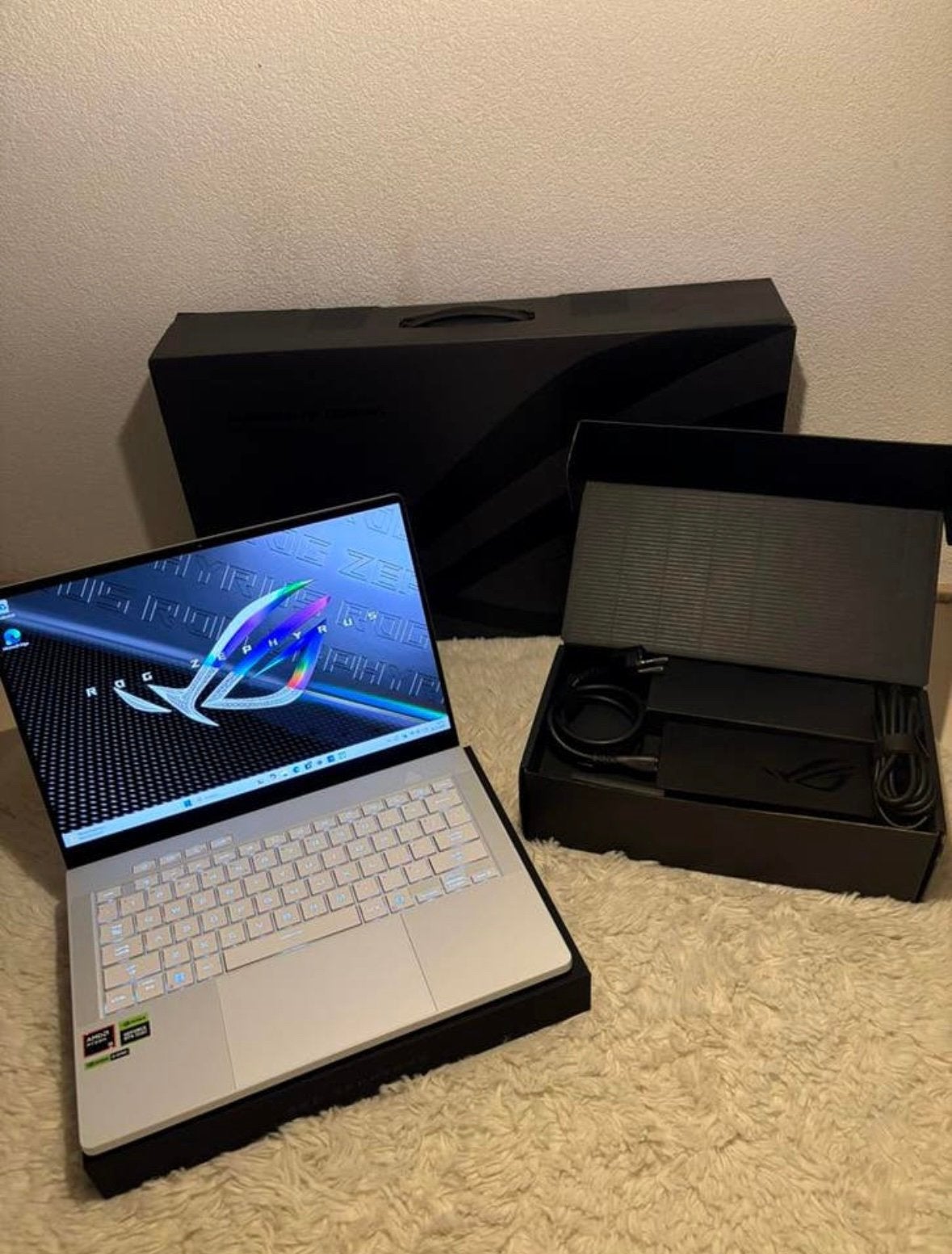 ASUS ROG Zephyrus G14 GA403UM-QS024W | Wit | RTX 5060 | OLED, Computers en Software, Windows Laptops, Met videokaart, Qwerty, Verzenden