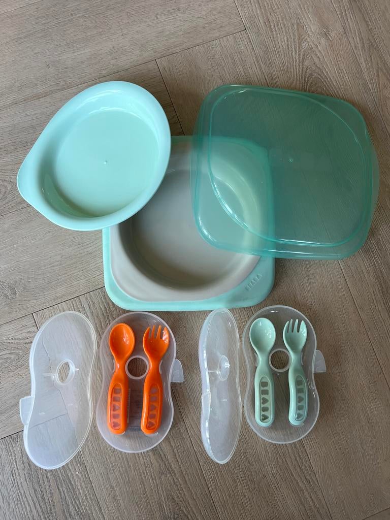 Beaba bestek en bordenset voor baby's en peuters, Kinderen en Baby's, Babyvoeding en Toebehoren, Ophalen of Verzenden, Zo goed als nieuw