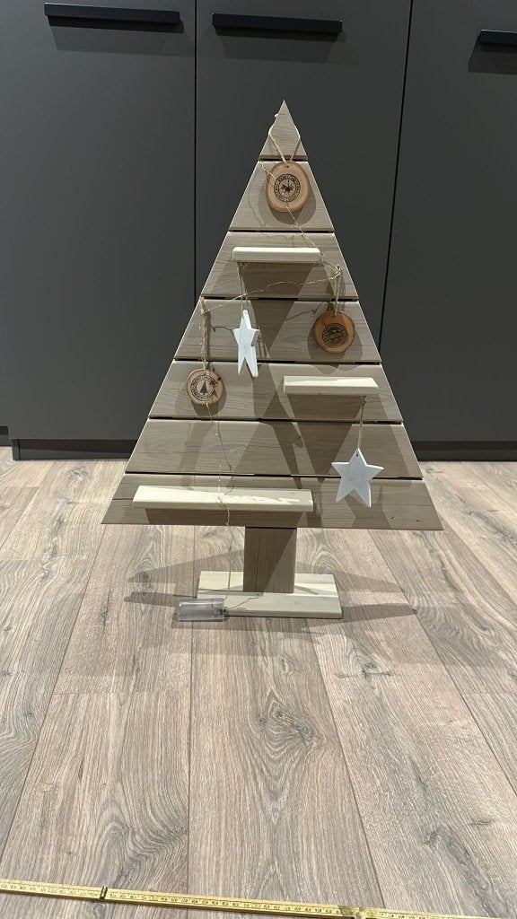 Kerstboom van pallethout met verlichting, Diversen, Kerst, Ophalen, Zo goed als nieuw