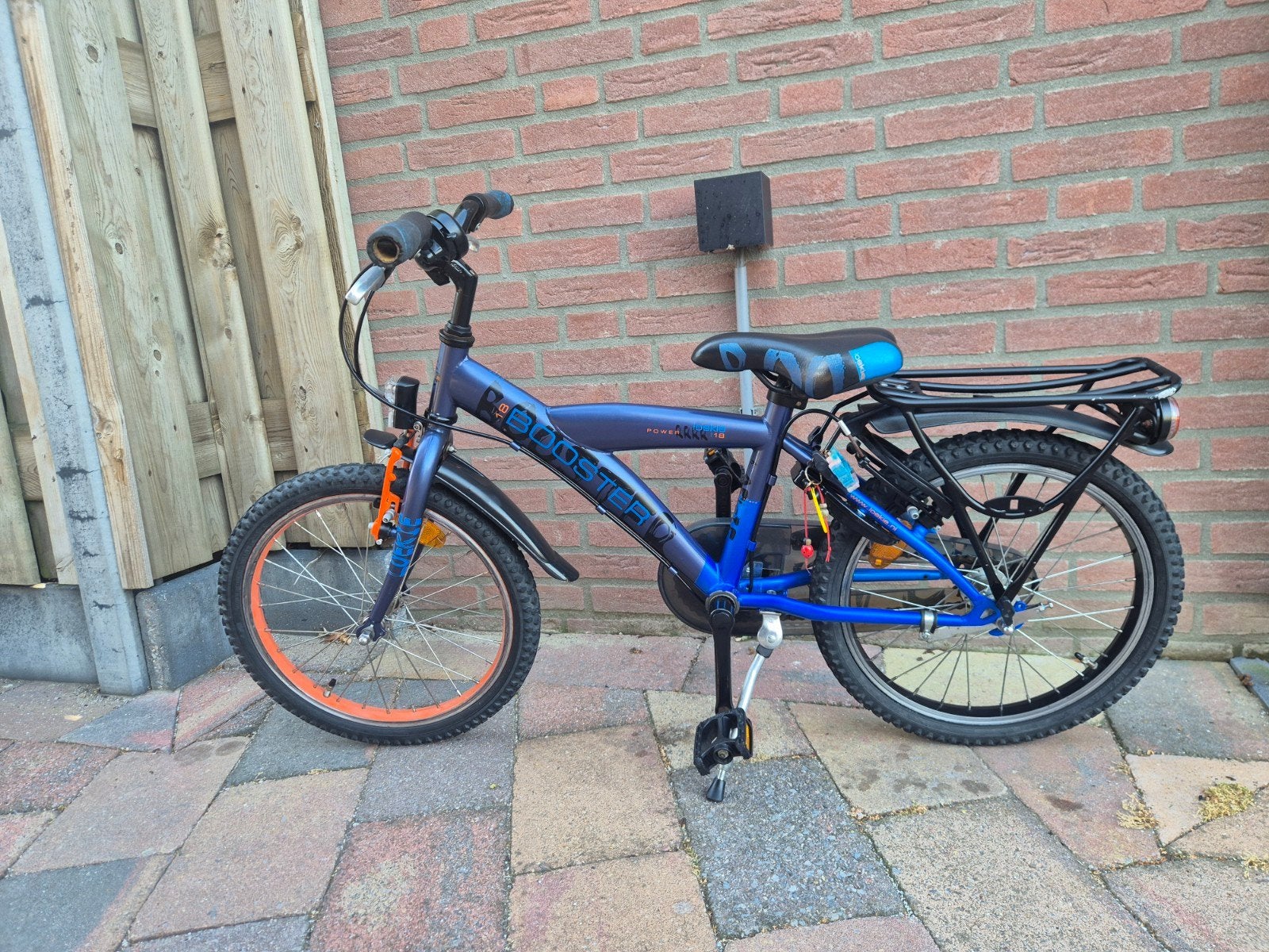 Loekie 18 Power kinderfiets - Gebruikt met lichte schade, Fietsen en Brommers, Fietsen | Kinderfietsjes, Ophalen