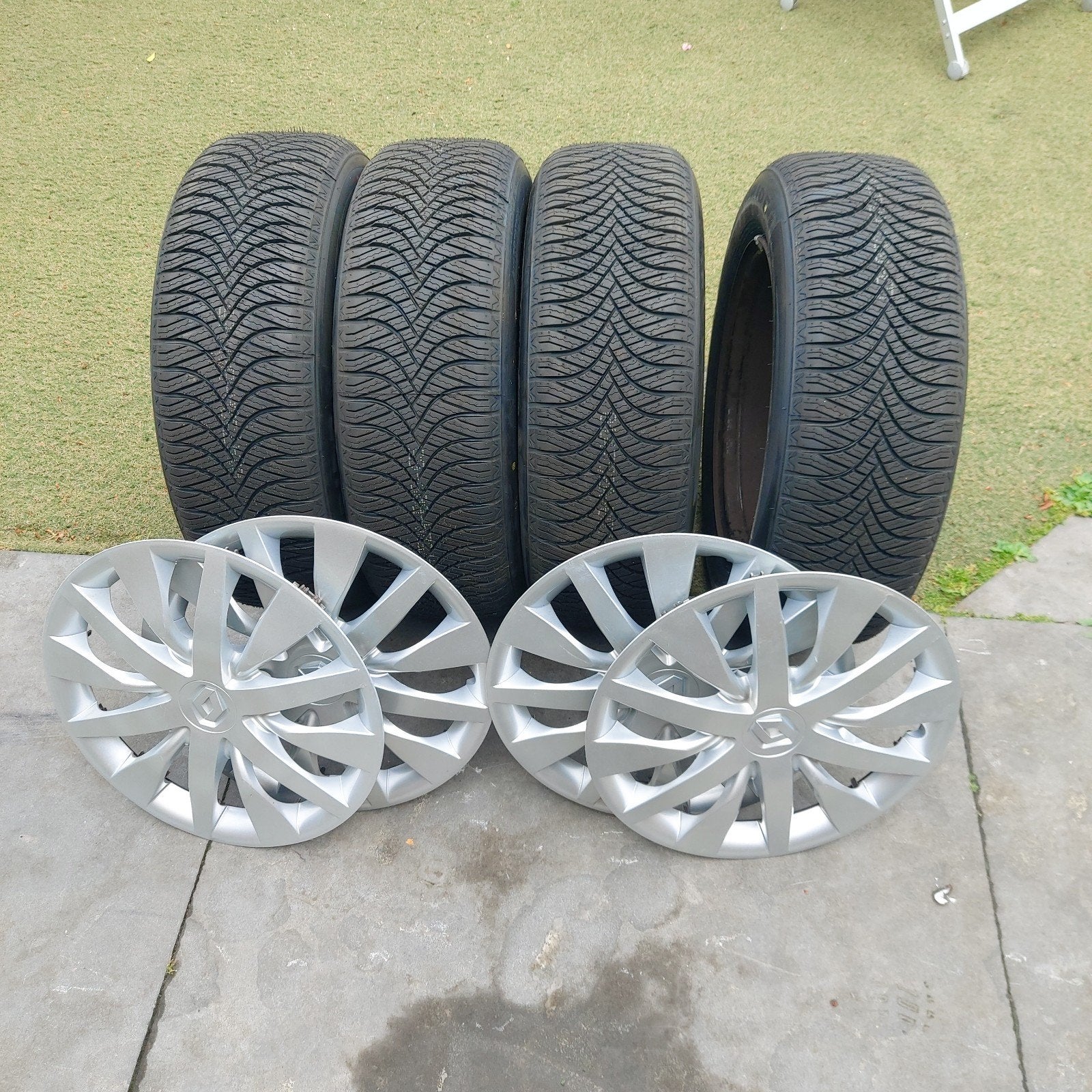 4velgen+nieuwe all season banden+velgkappen Renault Scenic, Ophalen, 16 inch, Banden en Velgen, Nieuw