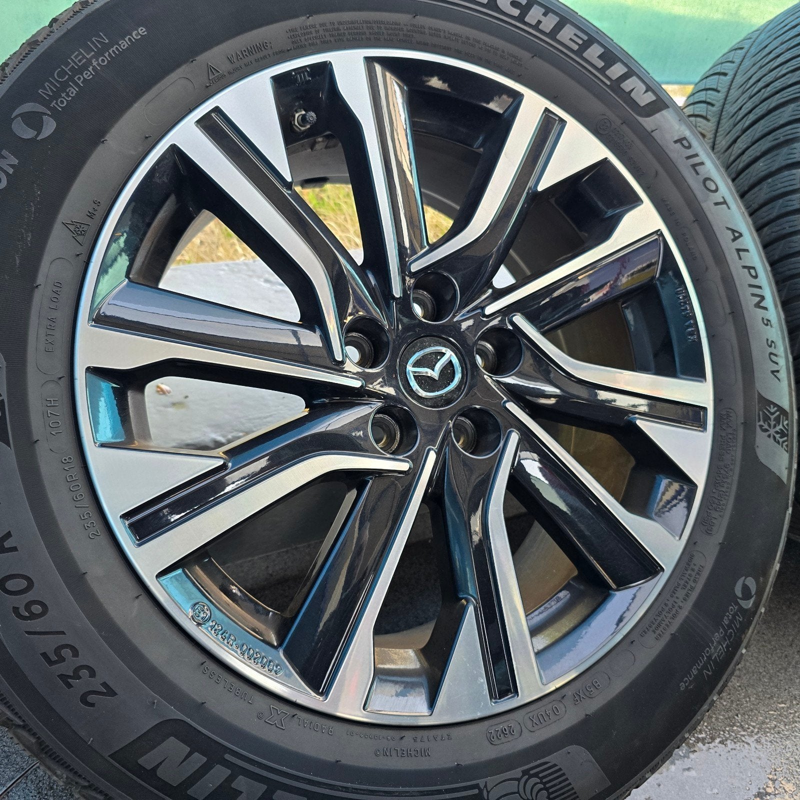 Origineel Mazda CX60-80 winterset 235-60-80 TPMS, Ophalen, 18 inch, Dewielbasis@outlook.com, Winterbanden