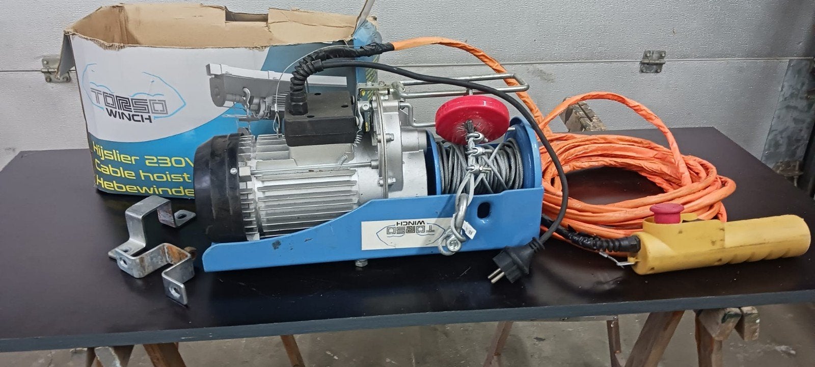 TORSO WINCH Elektrische Takel 230V - Zo goed als nieuw, Ophalen, Zo goed als nieuw, Elektrisch