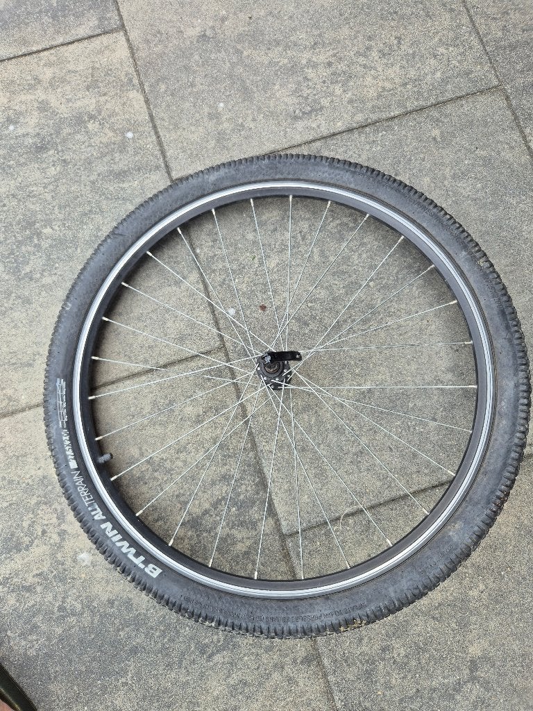 Mountainbike voorwiel 27,5 inch met snelspanner, Fietsen en Brommers, Fietsonderdelen, Ophalen of Verzenden, Mountainbike, Wiel