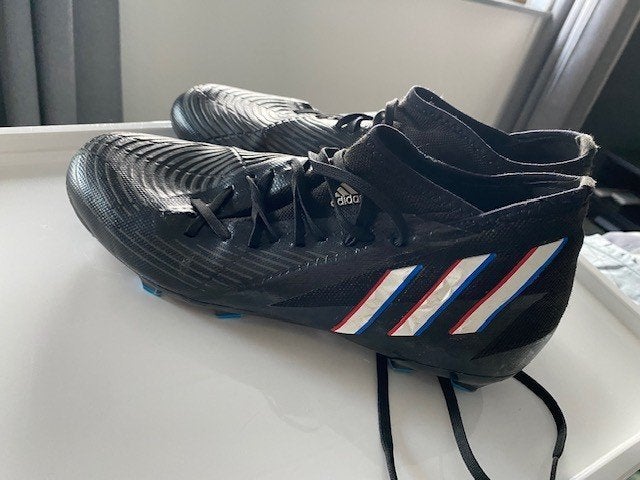 Adidas predator voetbalschoenen maat 46, Sport en Fitness, Voetbal, Maat XS of kleiner, Schoenen, Ophalen of Verzenden, Zo goed als nieuw