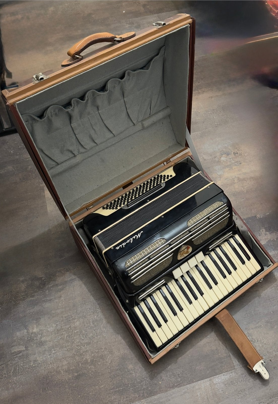 Prachtige Melodia accordeon, Overige merken, 80-bas, Met koffer, Zo goed als nieuw