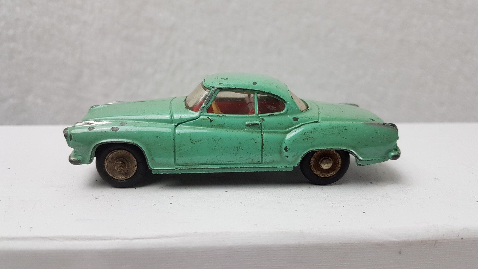 Dinky Toys Borgward Isabella Coupé - Groen (Gebruikt), Hobby en Vrije tijd, Ophalen of Verzenden