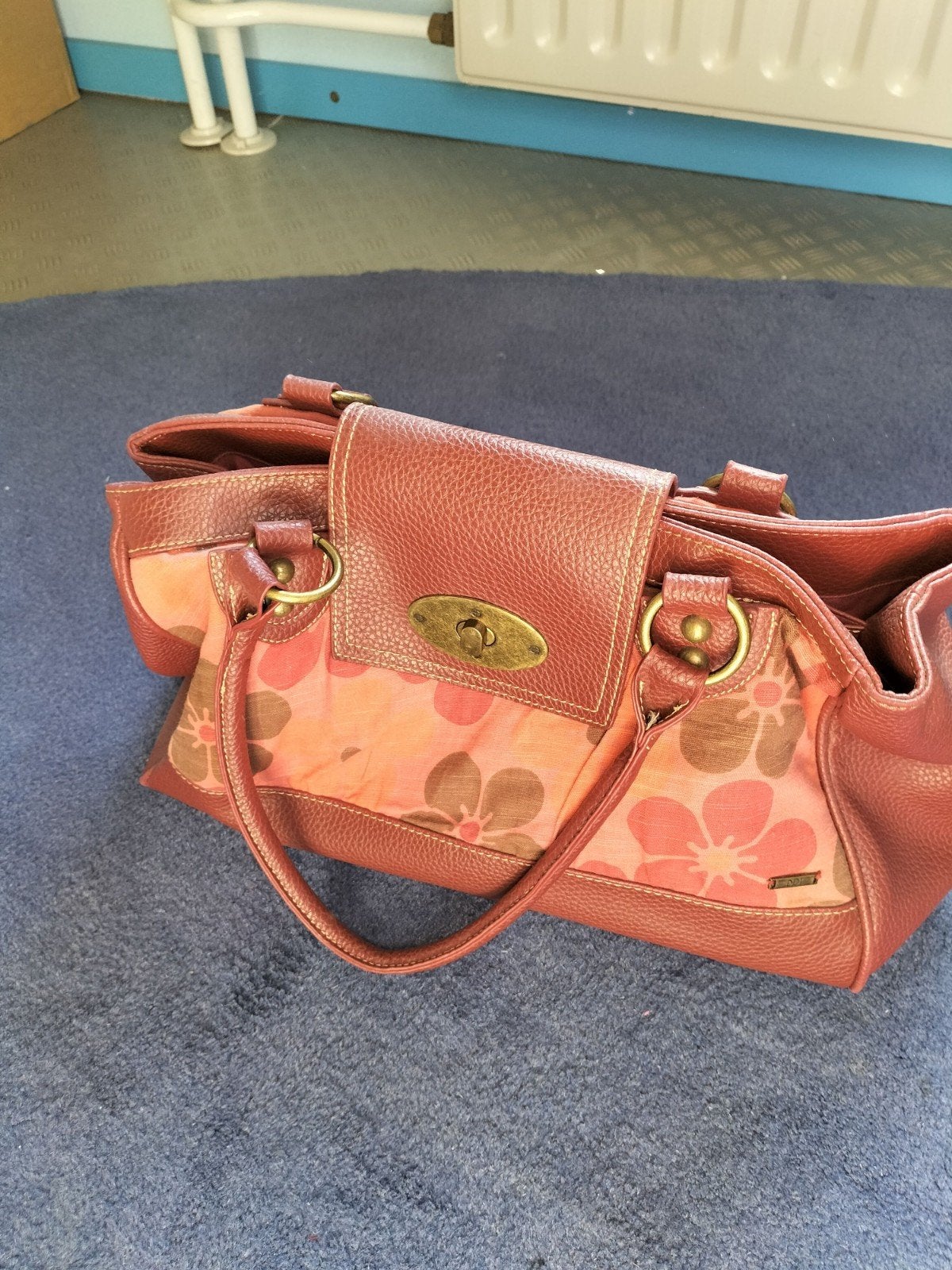DIDI Handtas met bloemenprint en leren details, Sieraden, Tassen en Uiterlijk, Ophalen, Gebruikt, Rood, Handtas