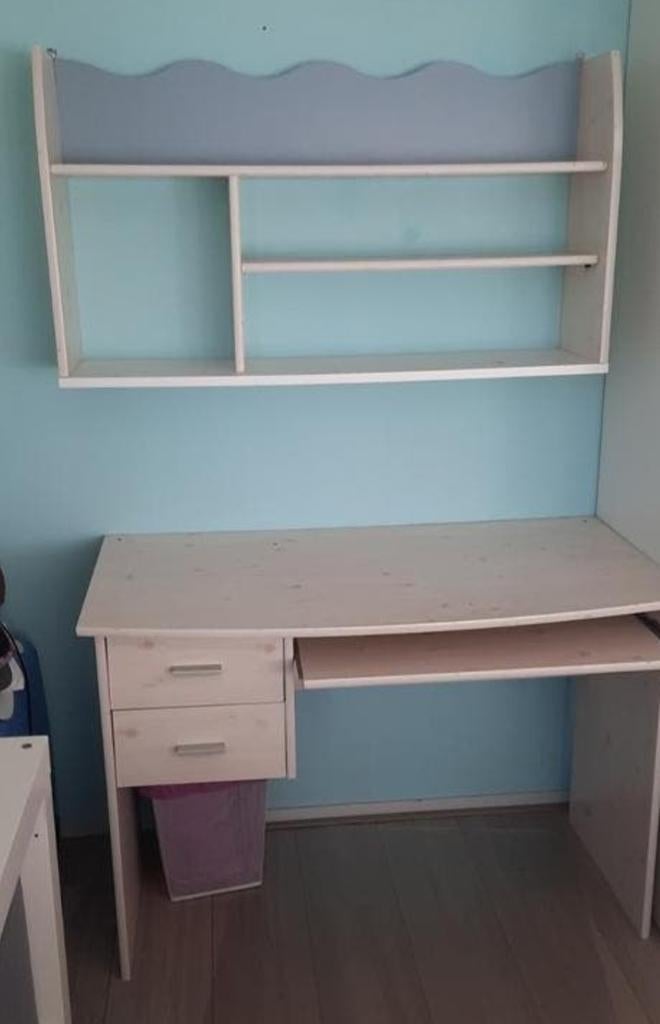 Keurig kinderbureau met opzetstuk.
110 bij 60, Huis en Inrichting, Bureaus, Ophalen