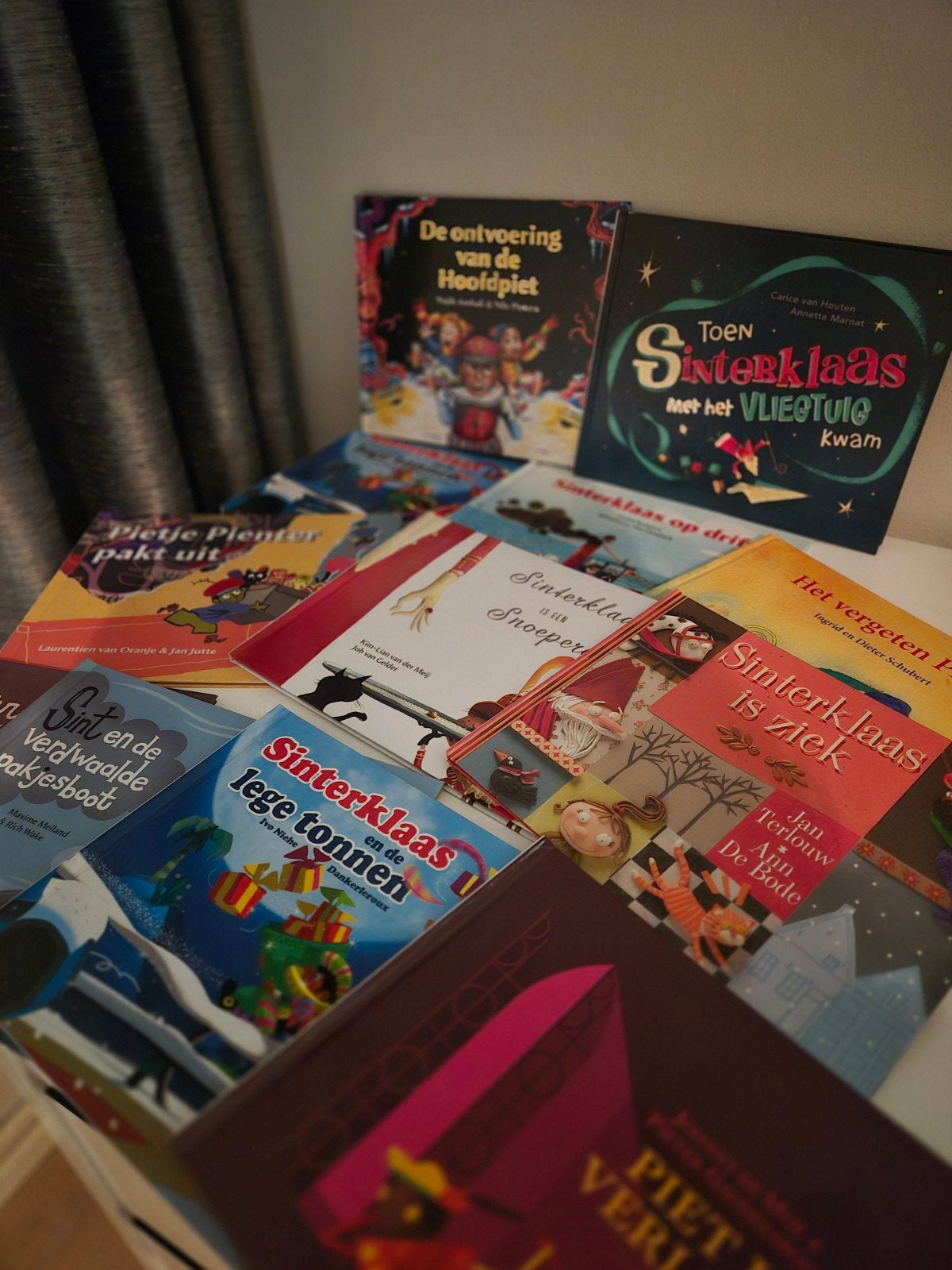 Sinterklaas boeken - Diverse titels 12 stuks, Ophalen of Verzenden, Gelezen, Fictie algemeen