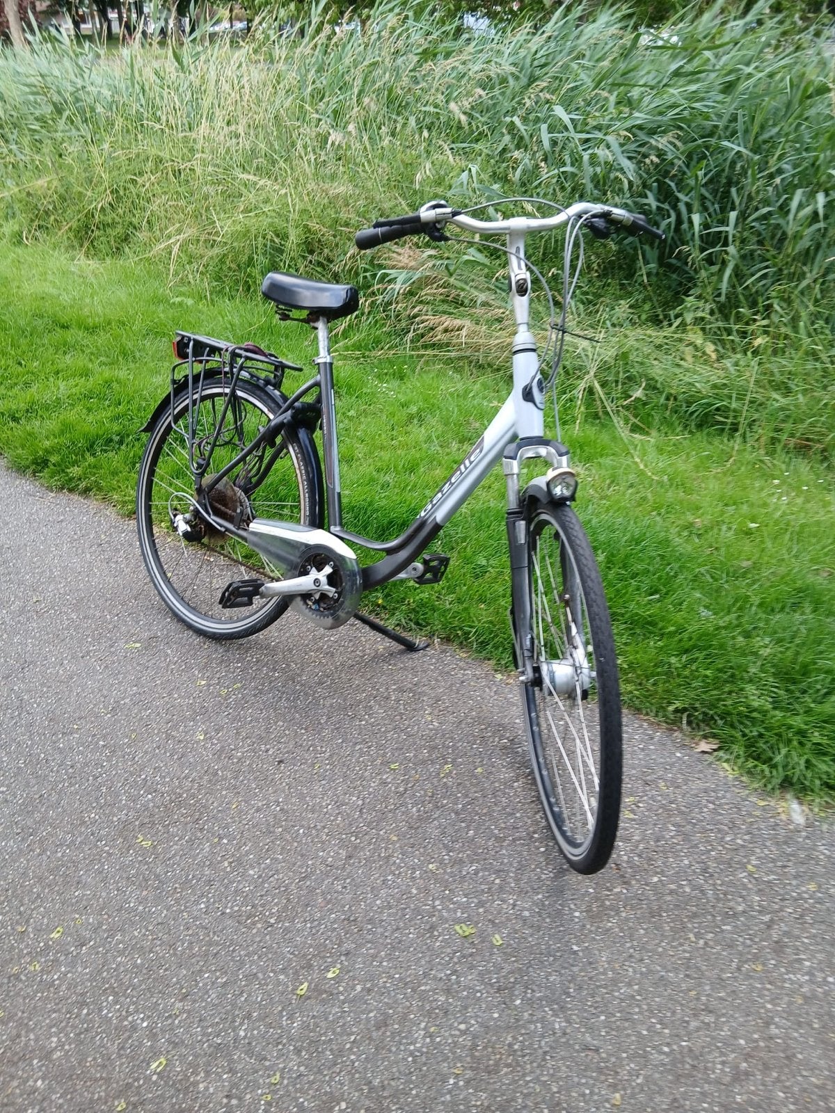 Gazelle damesfiets 28 inch - versnellingen nakijken, Versnellingen, Ophalen of Verzenden, Gazelle, Trommelrem