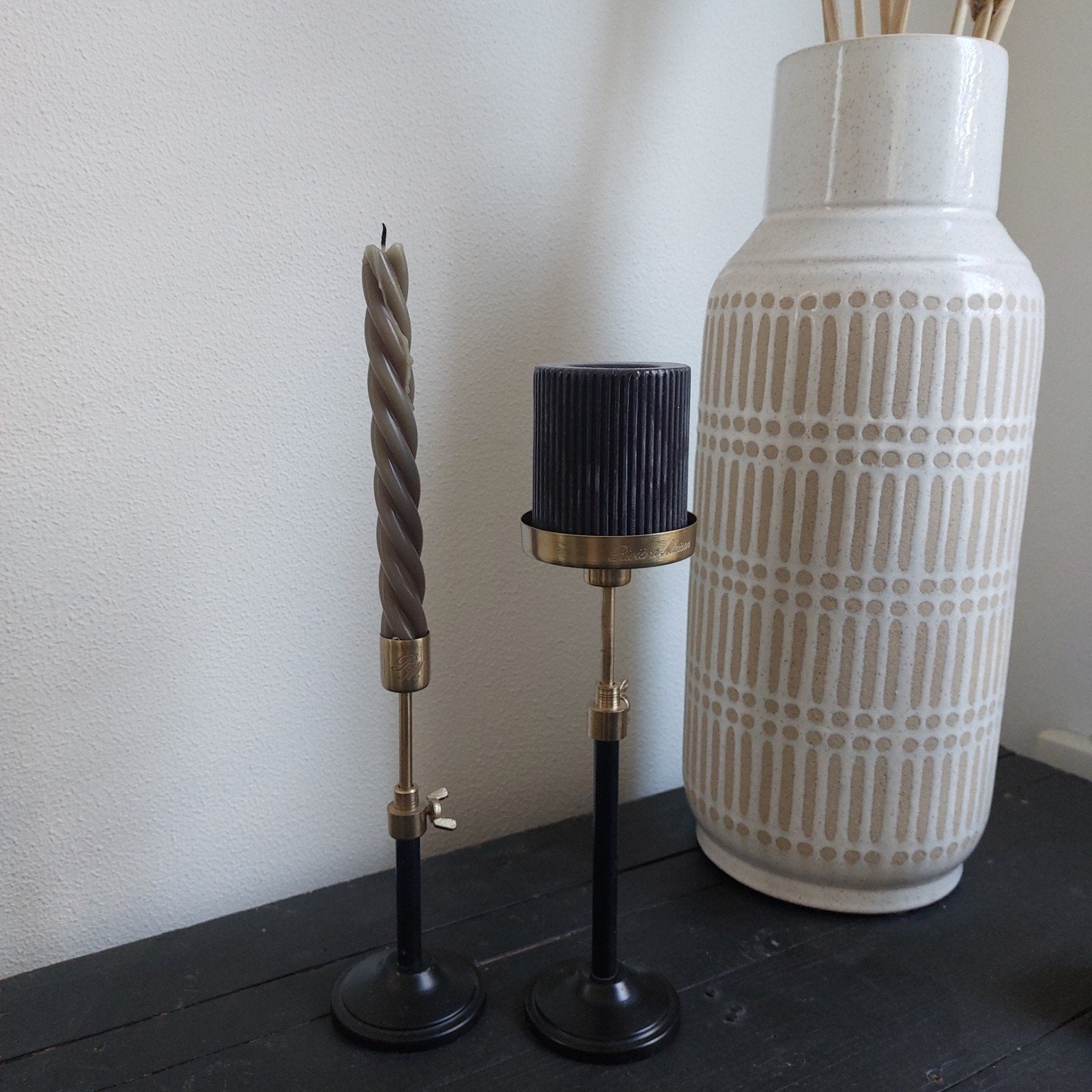 Set van 2 Rivièra Maison kandelaars, zwart/goud, Zwart, Rivièra Maison, Ophalen of Verzenden, Zo goed als nieuw