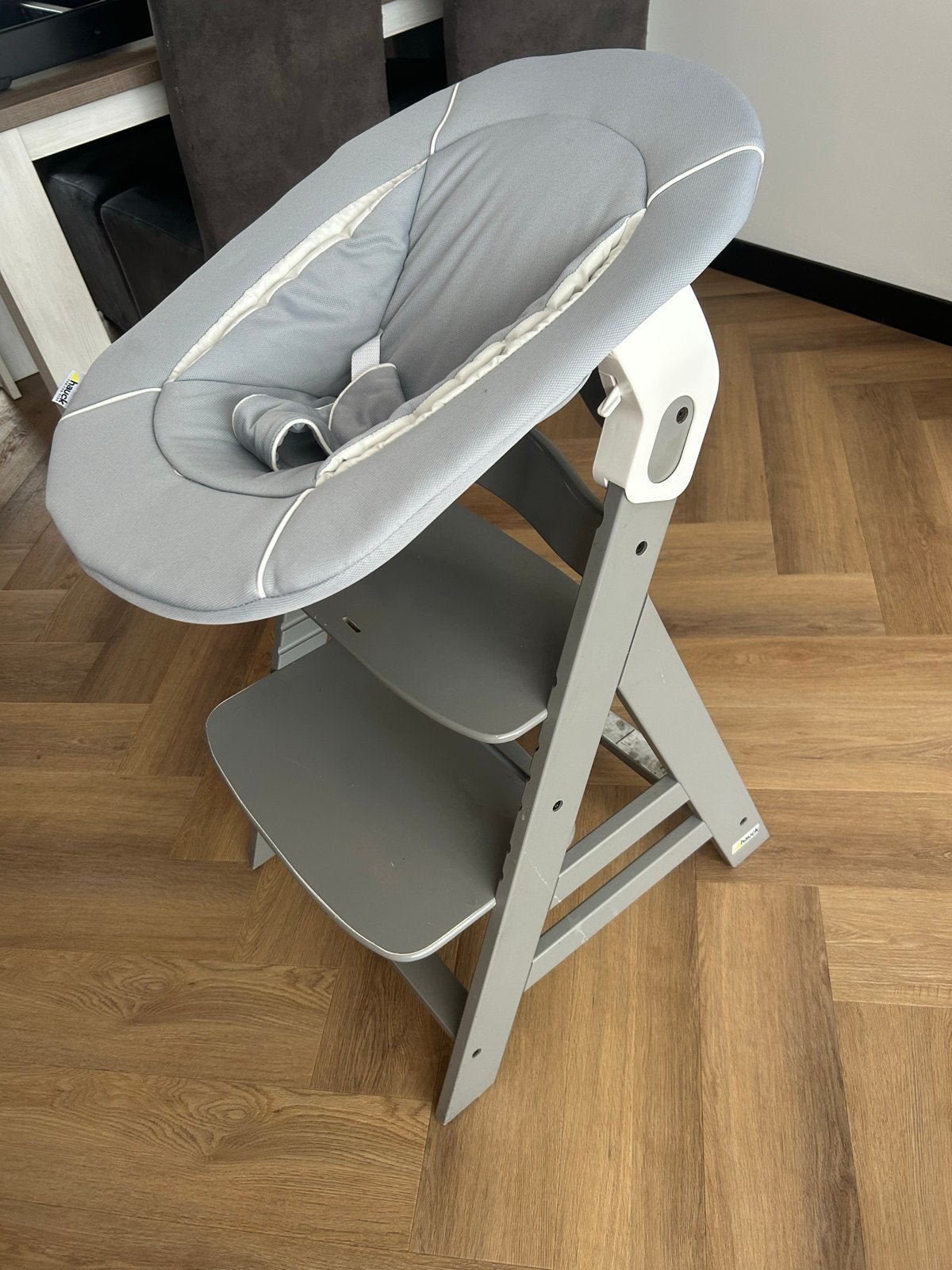 Hauck Meegroeistoel met Wipstoel Opzetstuk - Grijs, Kinderen en Baby's, Kinderstoelen, Ophalen, Gebruikt, Meegroeistoel, Gordel(s)