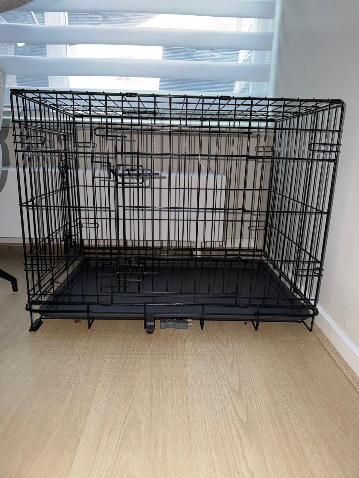 Hondenbench maat M, Dieren en Toebehoren, Ophalen, Zo goed als nieuw, Minder dan 65 cm