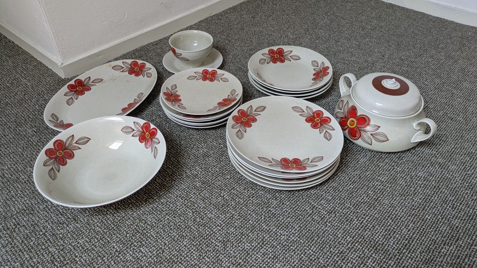 Vintage Winterling Ceracolor servies met bloemmotief, Antiek en Kunst, Ophalen of Verzenden