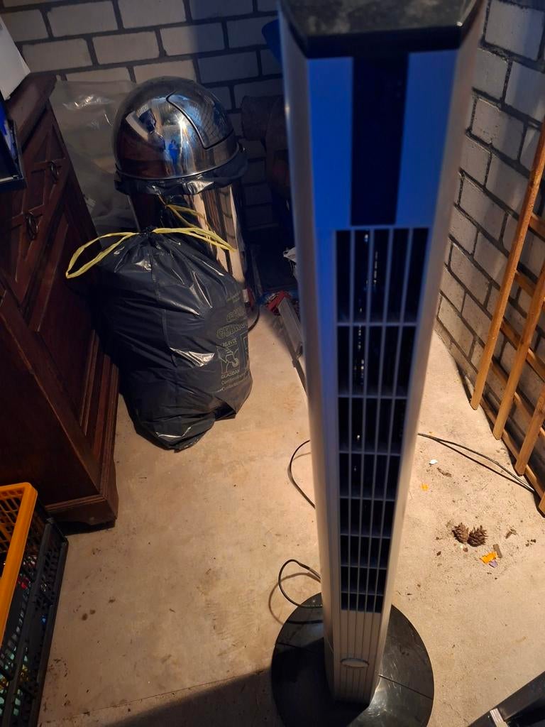 Stijlvolle torenventilator - Ideaal voor verkoeling, Witgoed en Apparatuur, Ophalen of Verzenden, Gebruikt, Torenventilator