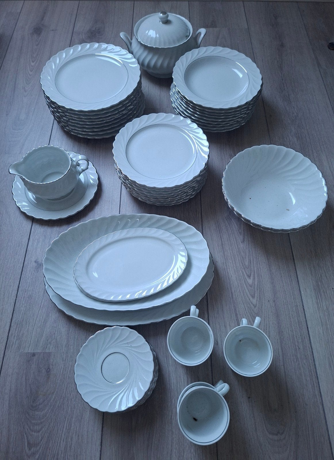Servies Schirnding Bavaria - Wit met reliëf, Ophalen, Overige merken, Klassiek, Zo goed als nieuw