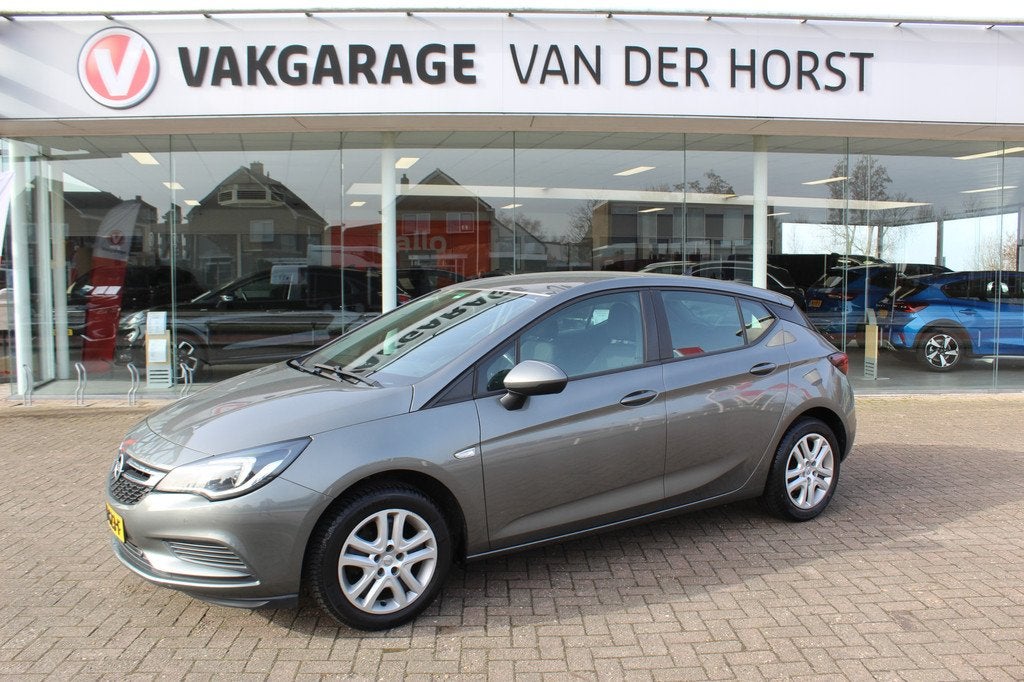 Opel Astra 1.0 Turbo Online Edition 5deurs , zeer nette auto, Auto's, Opel, 12 maanden, Stof, Gebruikt, 610 kg