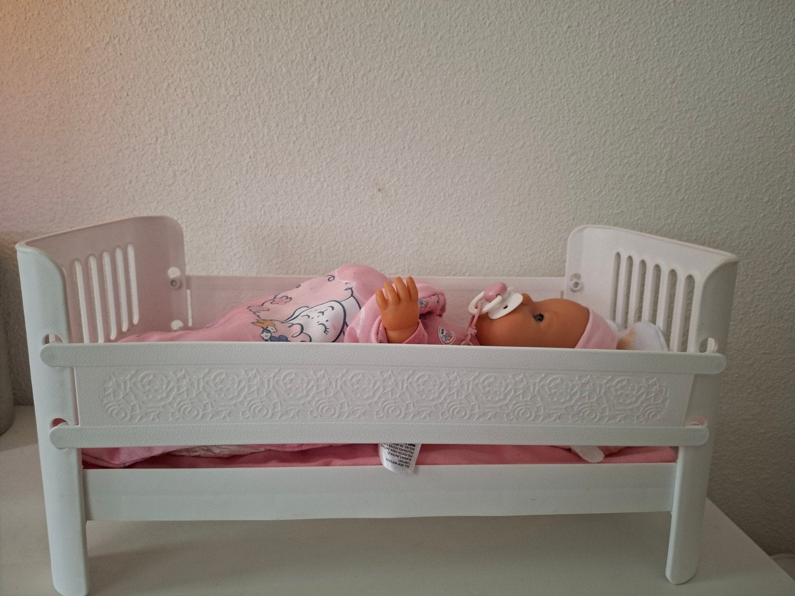 Baby Born pop met bedje en accessoires, Ophalen of Verzenden, Zo goed als nieuw, Babypop