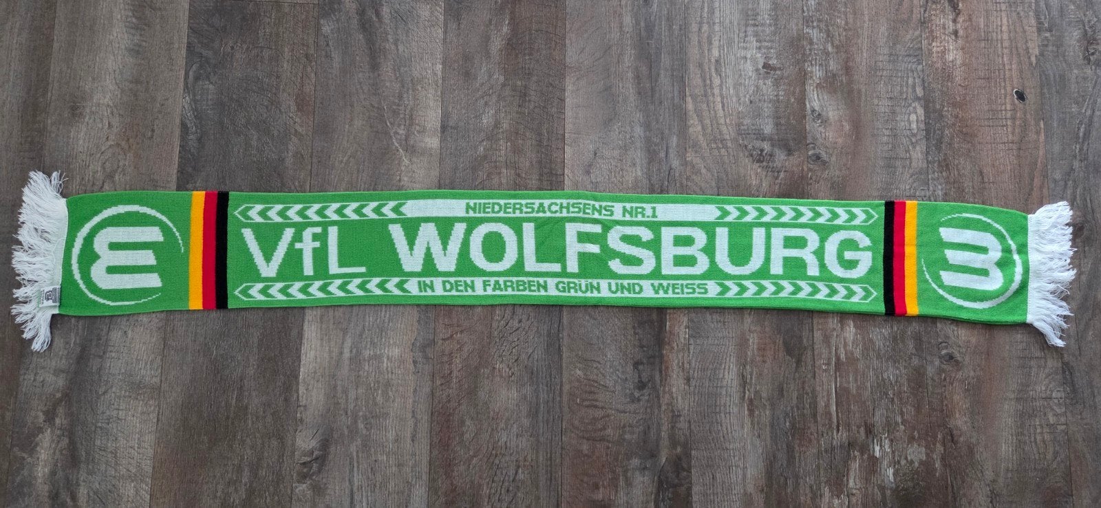 Sjaal VFL Wolfsburg, Verzamelen, Ophalen of Verzenden, Zo goed als nieuw, Buitenlandse clubs, Vaantje of Sjaal