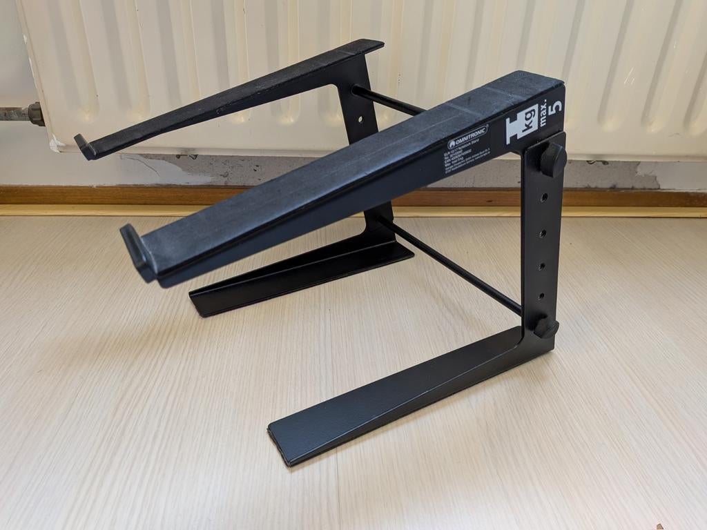 Laptop stand gratis ophalen, Computers en Software, Ophalen, Gebruikt, OMNITRONIC, In hoogte verstelbaar