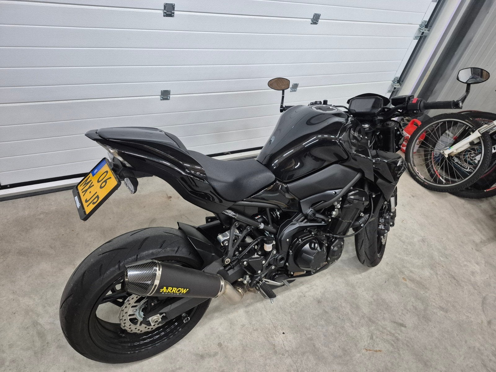 Kawasaki Z900 full black zgan, ruim 2400km! Btw'er, Particulier, Naked bike