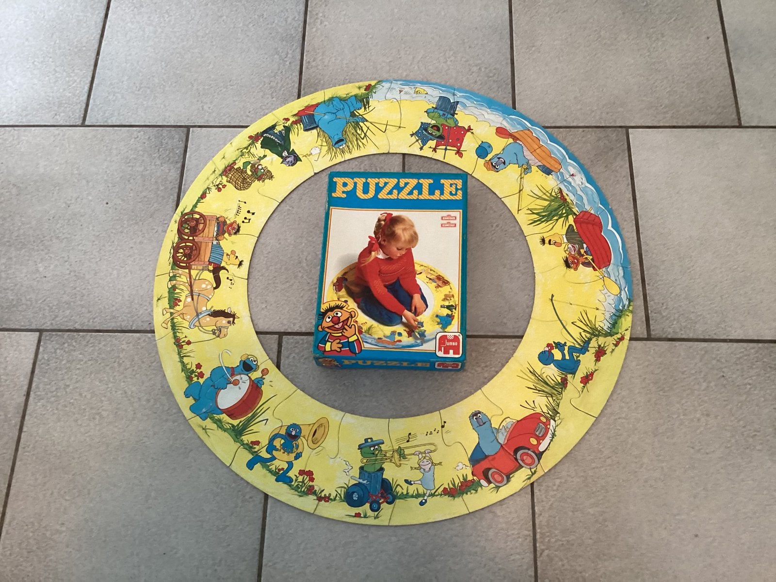 SESAMSTRAAT VLOERPUZZEL, Kinderen en Baby's, Ophalen, 10 tot 50 stukjes, Zo goed als nieuw