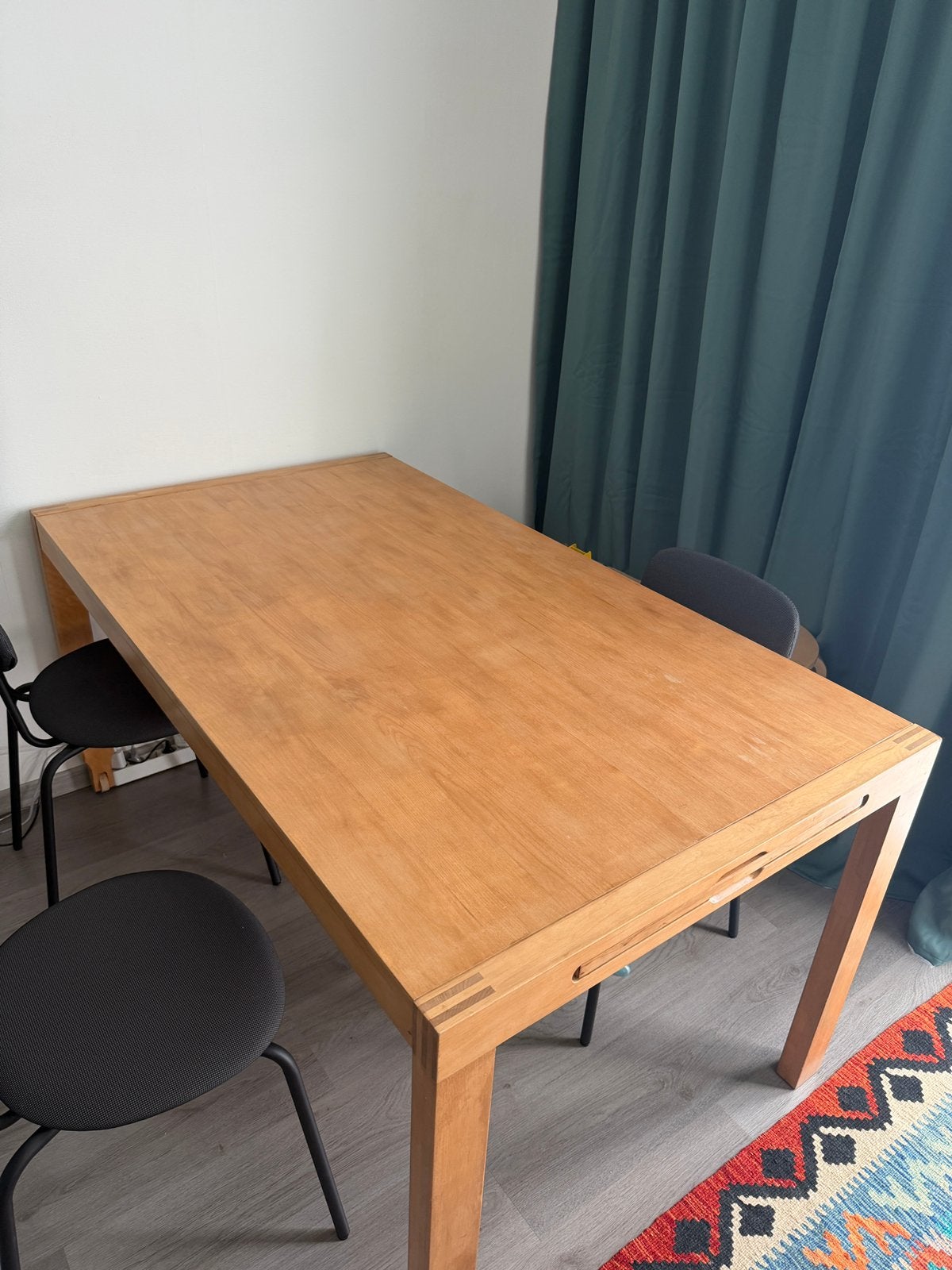 Uitschuifbare eettafel