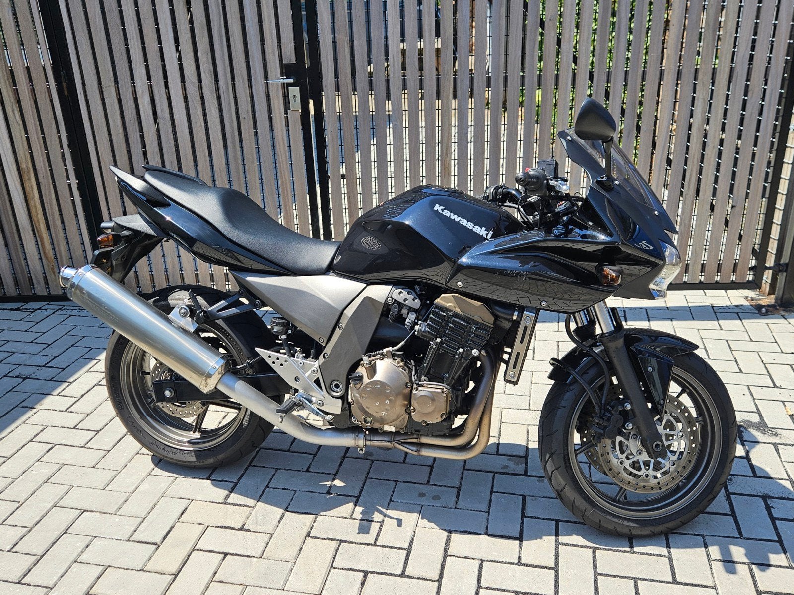 Kawasaki Z 750 S, Particulier, Naked bike