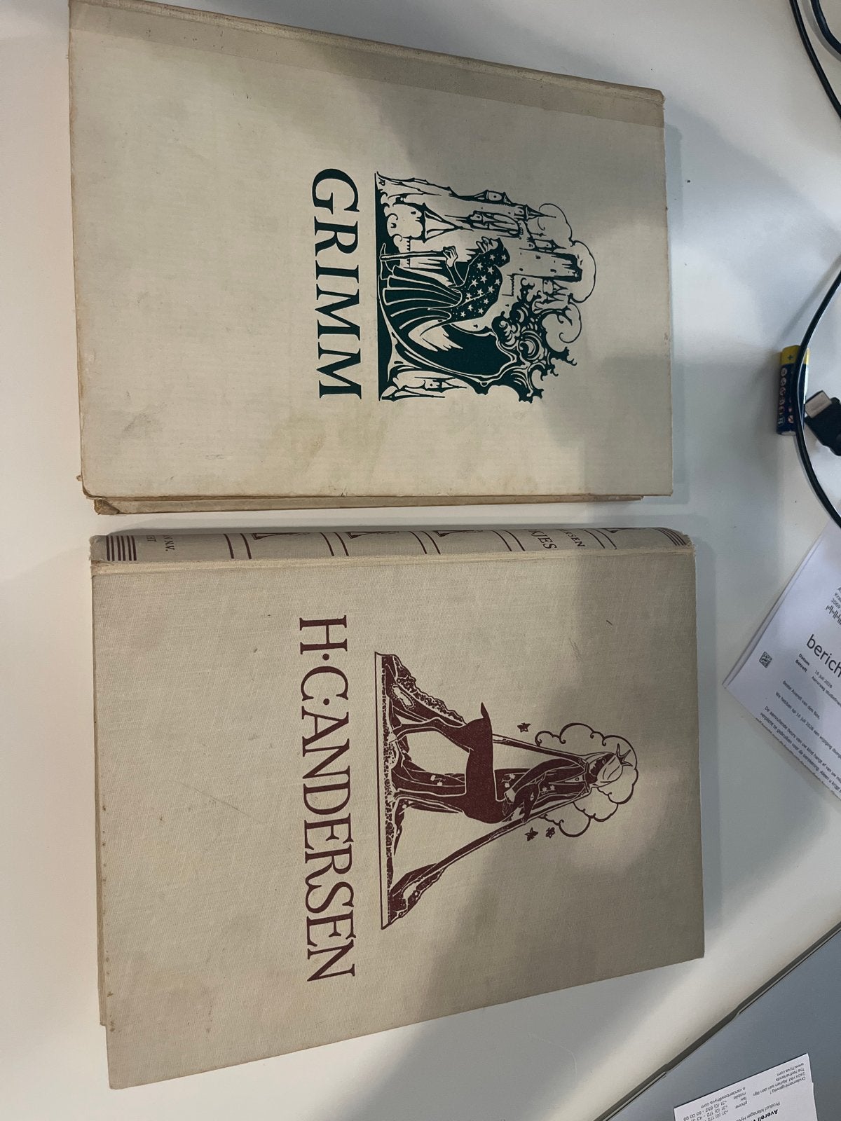 2 Sprookjesboeken H.C. Andersen & Grimm - Rie Cramer / Anton, Boeken, Ophalen of Verzenden, Gelezen