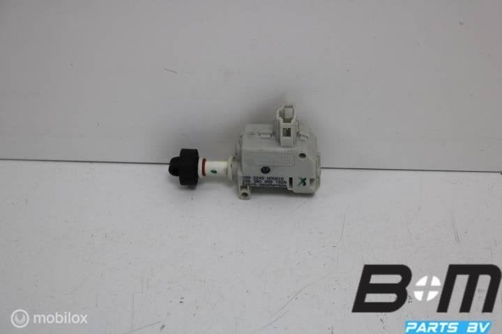 Stelelement voor tankklep Audi A6 4F 3B0959782A, Gebruikt