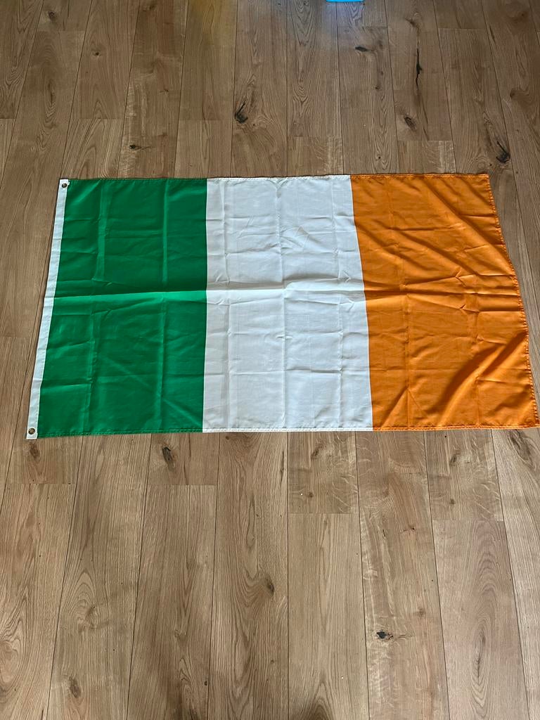 Ierse vlag (90*150cm), Diversen, Ophalen of Verzenden, Zo goed als nieuw